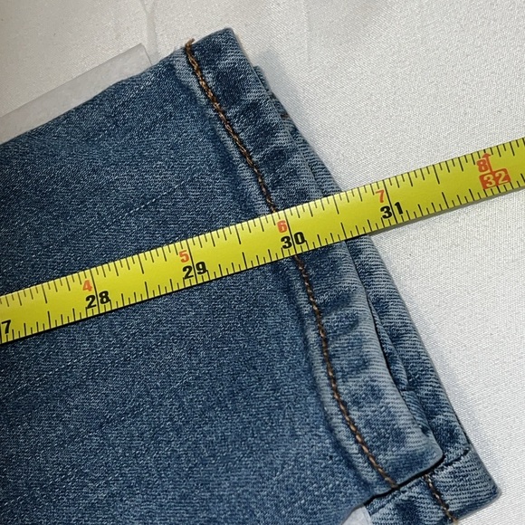 HIGH RISE SKINNY JEANS (4) - Picture 15 of 15